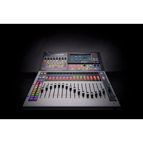 Presonus Subcompact 32-channel/22-bus digital console/recor