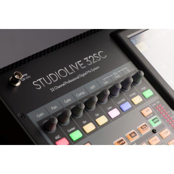 Presonus Subcompact 32-channel/22-bus digital console/recor